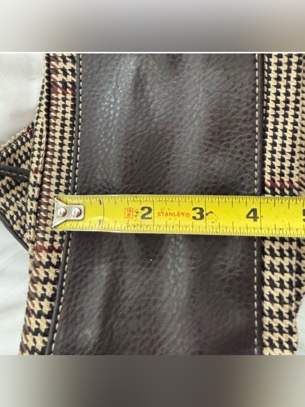 CHAPS Plaid Shoulder Bag/ Tote, Preloved. 15x12x4 - Picture 14 of 15